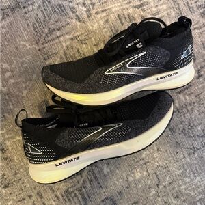 Brooks Women’s Levitate Running Shoes - Size 8 Black